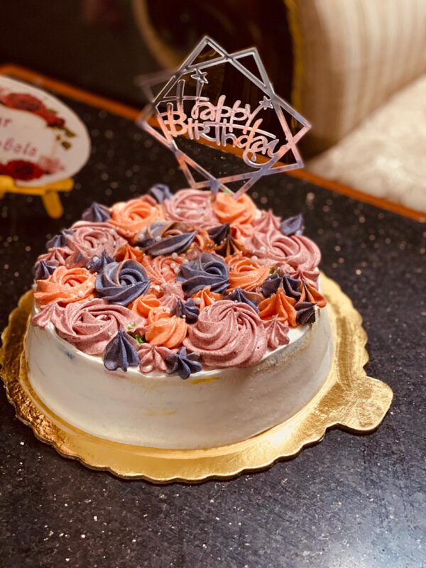 Simple rosette cake